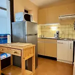 - 4 Personnes Ar590-1019